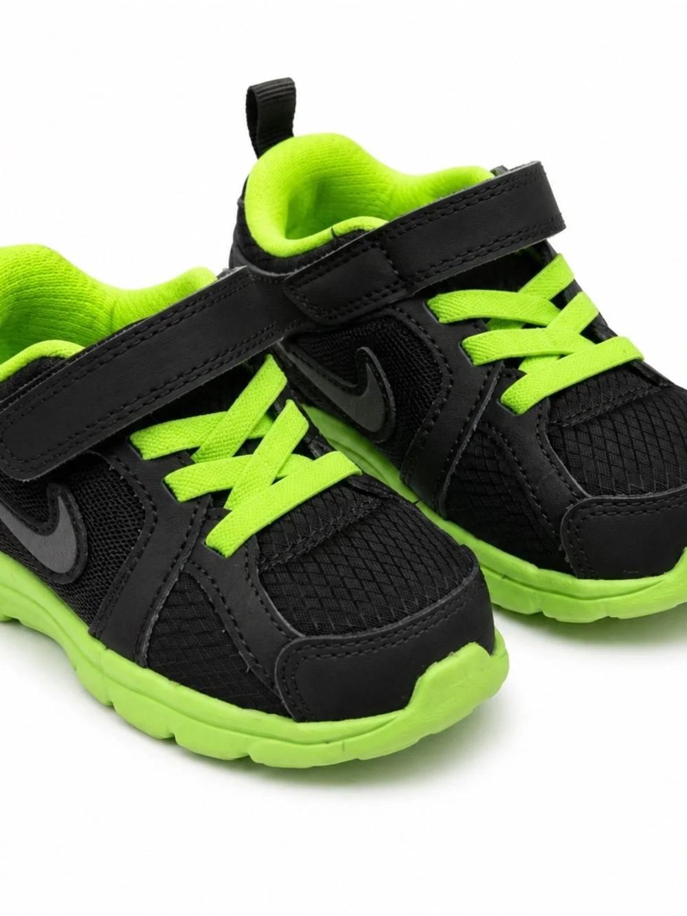 Kids Black & Neon Green Athletic Sneakers - Nike - 0602